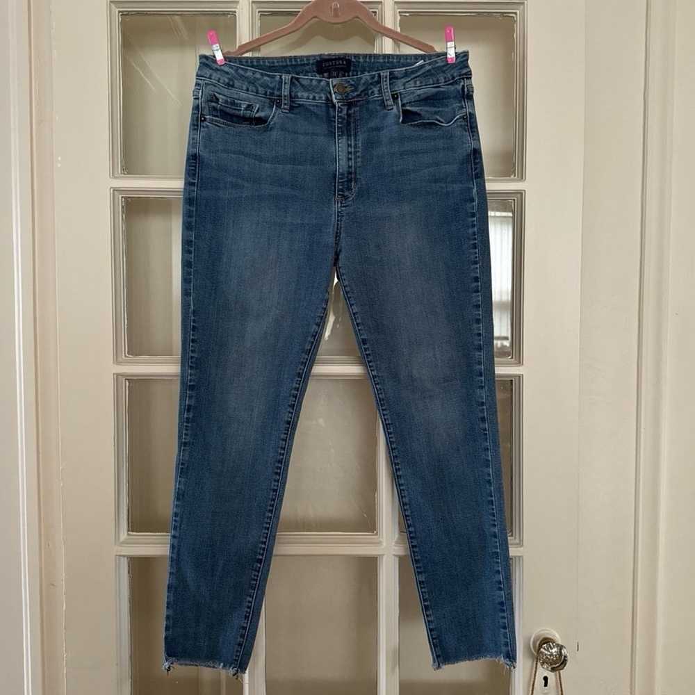 Just USA authentic original skinny frayed ankle jeans